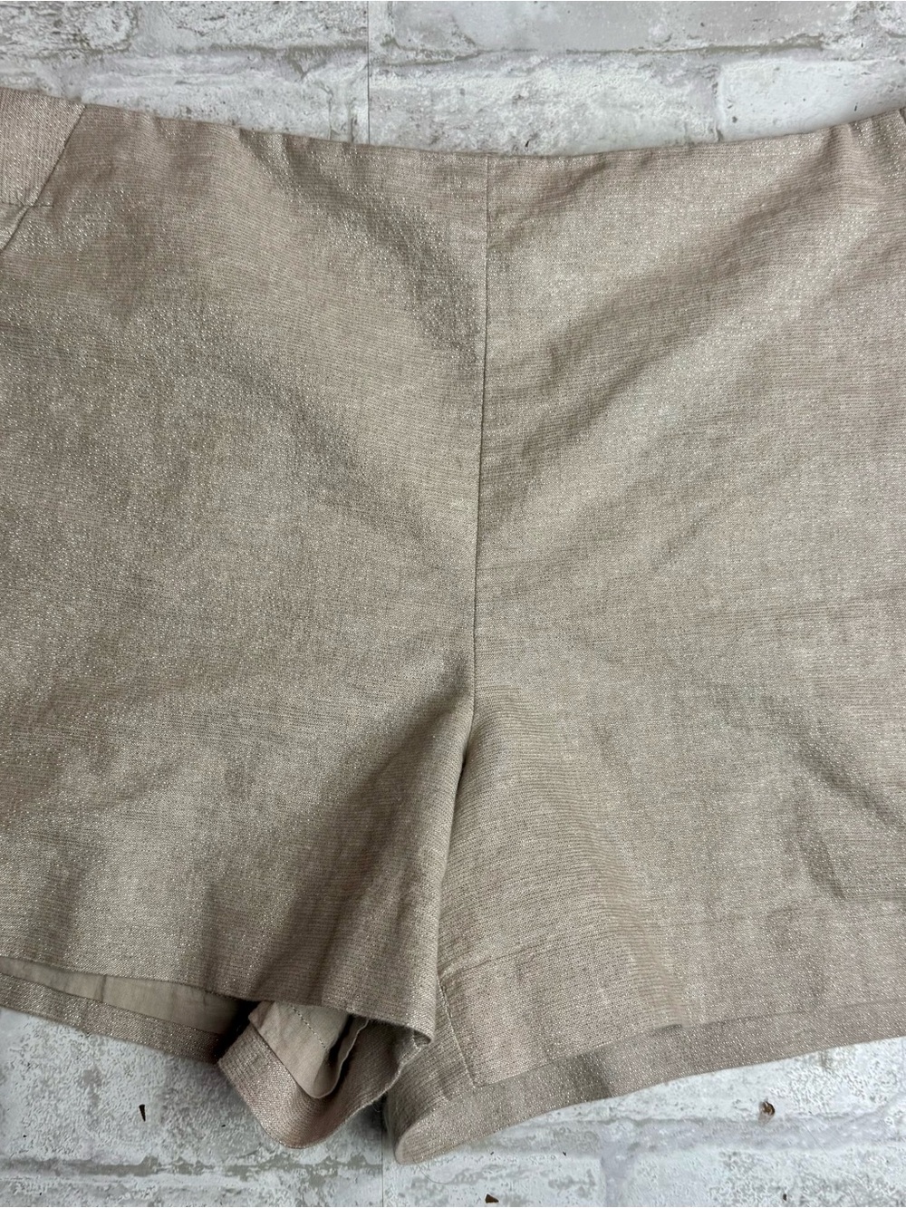 Loft Professional Shorts Linen Blend Gold Tan Side Zip Lined Metallic EUC 8😍